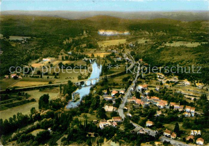 Les Eyzies-de-Tayac-Sireuil Capitale de la Prehistoire vue aerienne