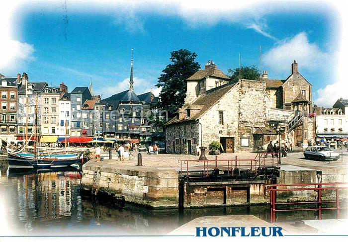 Honfleur Vieux bassin La Lieutenance Quai Sainte Catherine