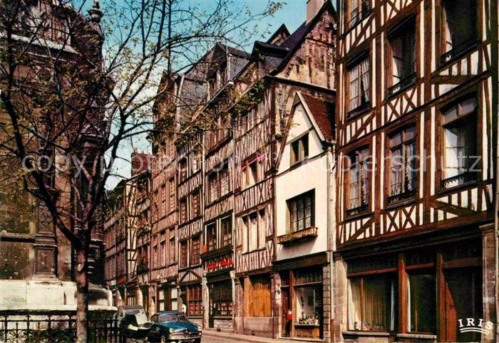 Rouen Vieilles maisons vers l'eglise Saint Maclou
