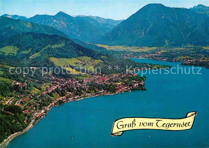 Tegernsee Bayern mit Wallberg Mangfallgebirge Bayerische Alpen Fliegeraufnahme