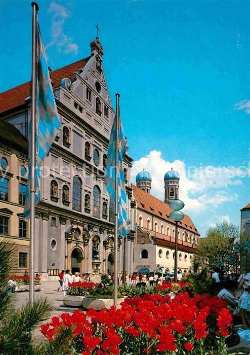 Muenchen Bayern St Michael Kirche ehemalige Augustinerkirche Tuerme des Doms