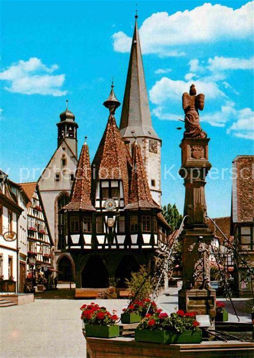 Michelstadt Marktplatz mit historischem Rathaus 15. Jhdt. Brunnen Kirche