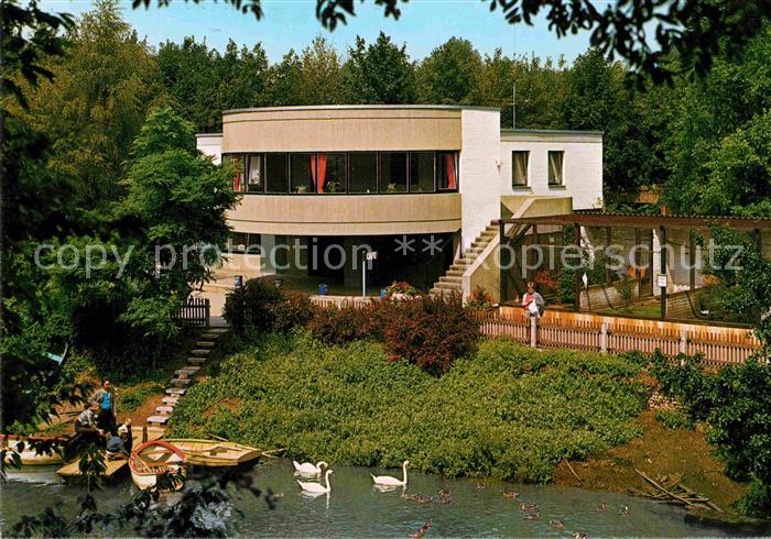 Juelich Brueckenkopf Zoo Clubhaus Gaestehaus Steg Schwaene