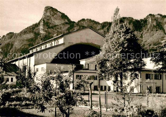 OBERAMMERGAU Bayern Passionstheater gegen Kofel Ammergauer Alpen