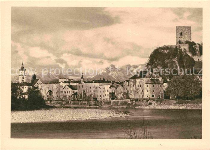 Rattenberg Inn Blick ueber den Fluss Burgruine Alpen
