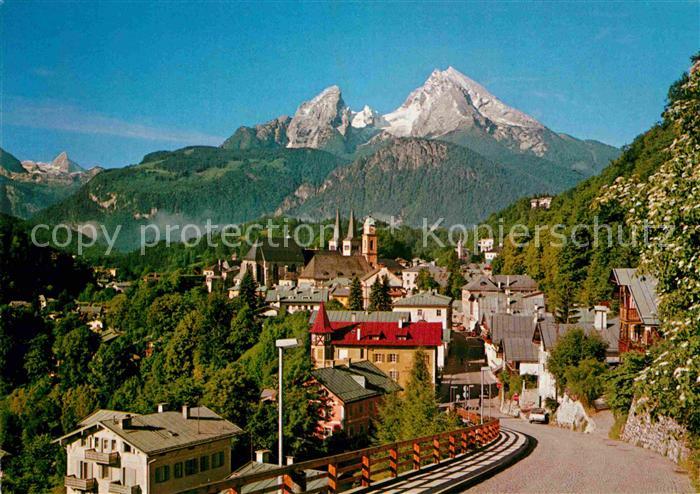 BERCHTESGADEN Bayern Ortsansicht mit Blick zum Watzmann Berchtesgadener Alpen