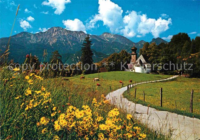 Kochel See Sommertag in Bayerischen Alpen Herzogstand Heimgarten Kapelle