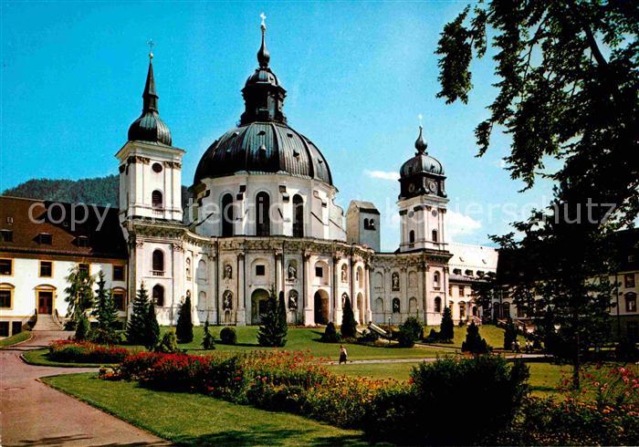Ettal Benediktinerkloster Klosterhof Muenster