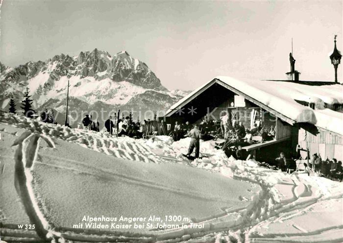 St Johann Tirol Alpenhaus Angerer Alm mit Wilden Kaiser