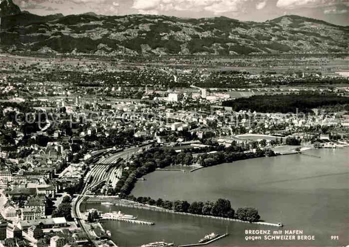 Bregenz Vorarlberg Fliegeraufnahme gegen Schweizer Berge