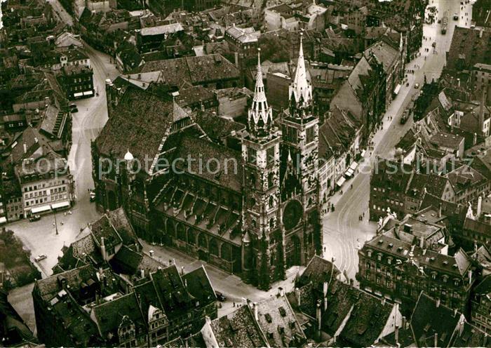 NueRNBERG  CITY Fliegeraufnahme St. Lorenzkirche