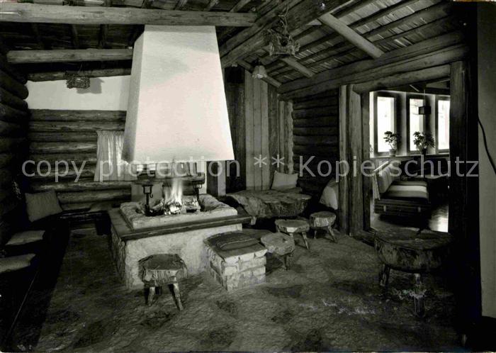 Sexten Sesto Suedtirol Hotel Kreuzbergpass Pustertal Kamin