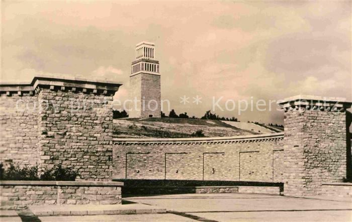 Buchenwald Weimar Mahn- und Gedenkstaette Ringgrab mit Turm