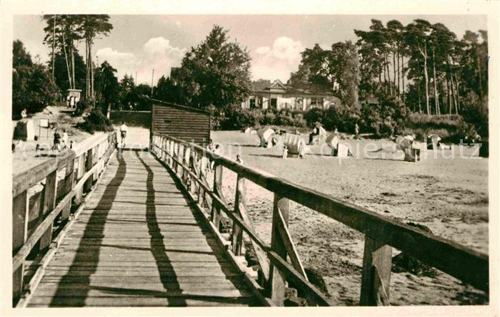 Lubmin Ostseebad Seebruecke mit Strand