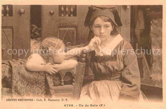 Ile-de-Sein Coiffes Bretonnes