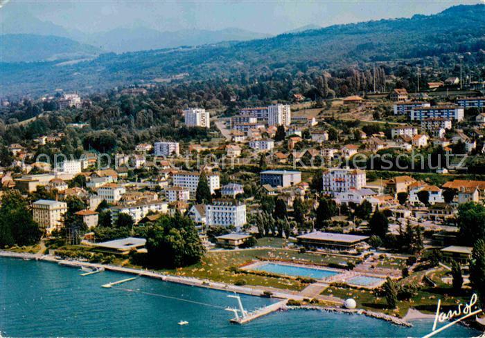 Evian-les-Bains Haute Savoie Lac Leman Luftaufnahme Schwimmbad