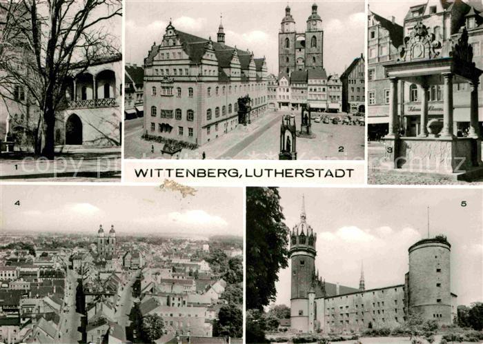 Wittenberg Lutherstadt Hof der Lutherhalle Marktplatz Marktbrunnen Schlosskirche