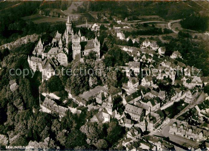 Braunfels Stadtbild mit Schloss Fliegeraufnahme
