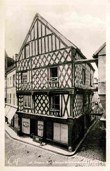 Dreux altes Fachwerkhaus