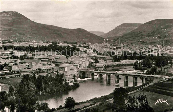 Millau Aveyron Fliegeraufnahme mit Bruecke