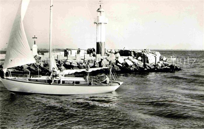 Le Grau-du-Roi Gard Bateau dans le Canal