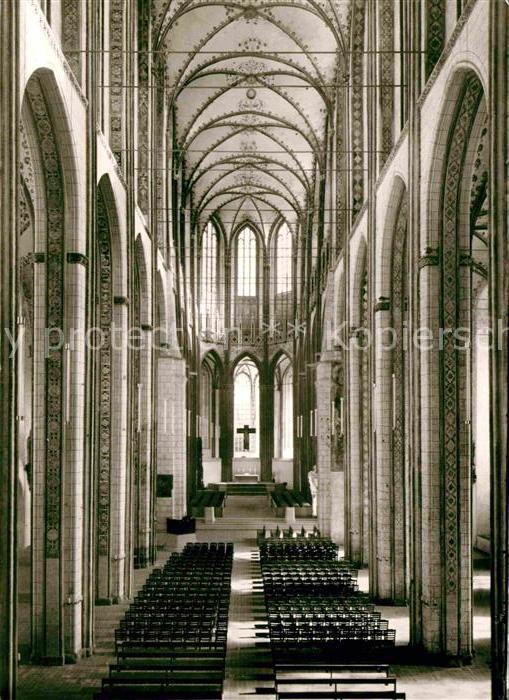 LueBECK  CITY Marienkirche innen Mittelschiff