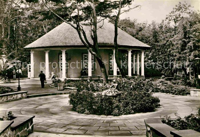 Kuehlungsborn Ostseebad Lesehalle im Konzertgarten