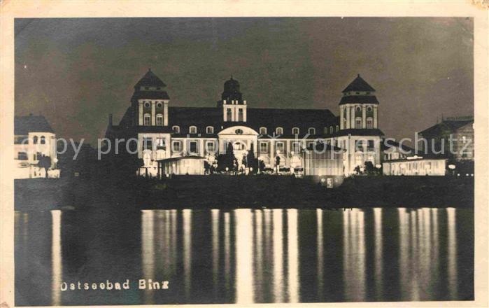 Binz Ruegen Kurhotel vom Wasser aus gesehen Nachtaufnahme