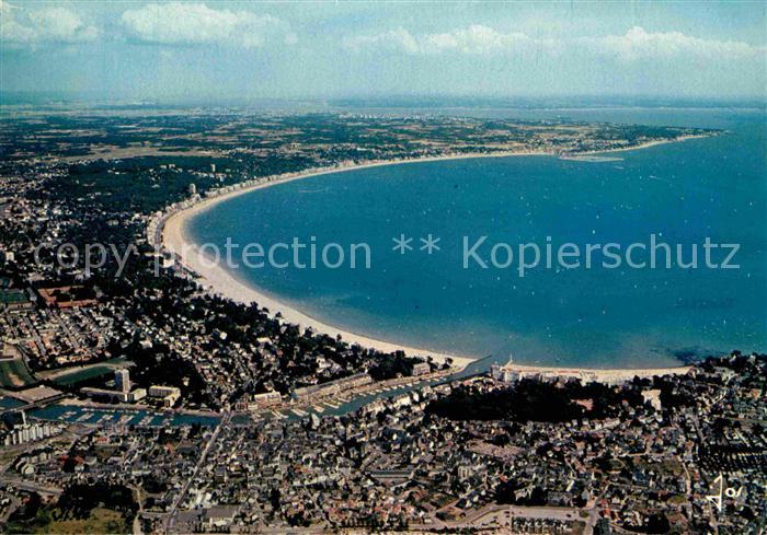 Le Pouliguen et La Baule Port de Plaisance vue aerienne