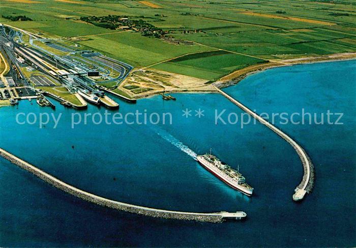 Insel Fehmarn Fliegeraufnahme Faehrbahnhof Puttgarden