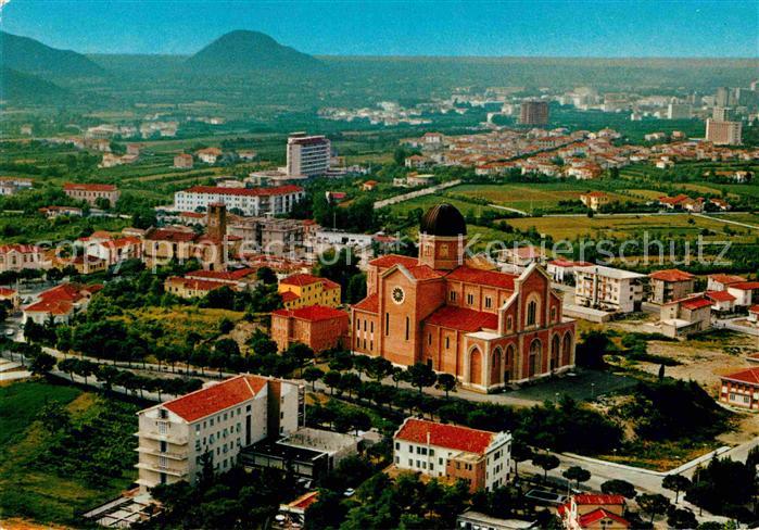 Montegrotto Terme Fliegeraufnahme Kirchenpartie