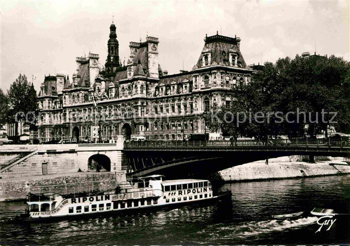 Paris Hotel de Ville et Pont d`Arcole