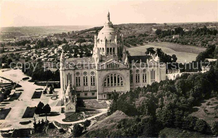 Lisieux Basilique vue aerienne