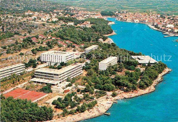 Starigrad Hotelanlage Kueste Fliegeraufnahme