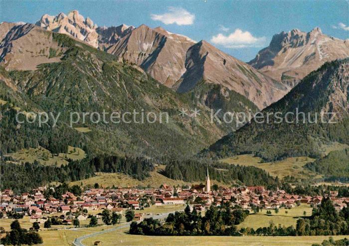 Oberstdorf Gesamtansicht mit Alpenpanorama