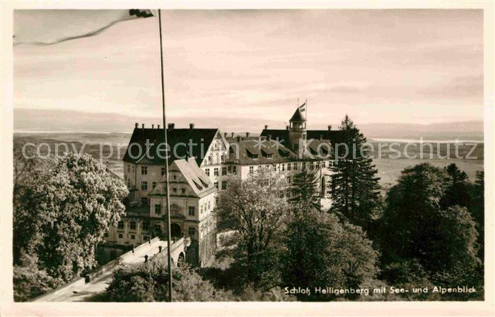 Heiligenberg Baden Schloss mit Seeblick und Alpenblick Hoehlenluftkurot