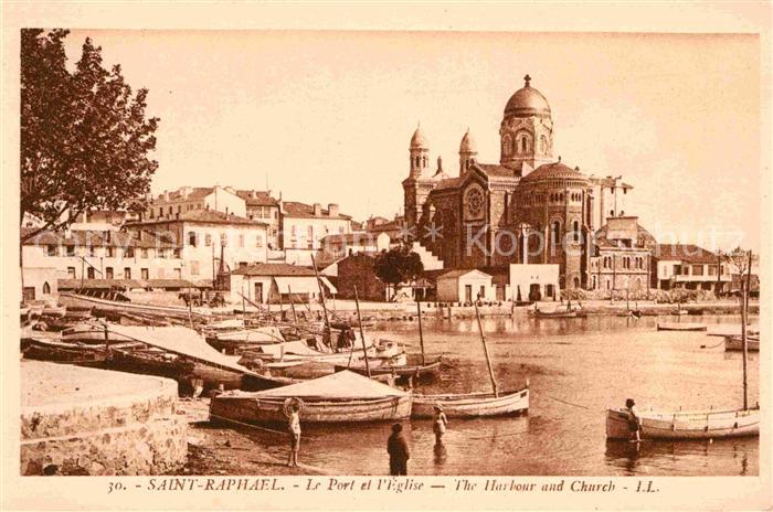 Saint-Raphael Var Le Port et l'Eglise