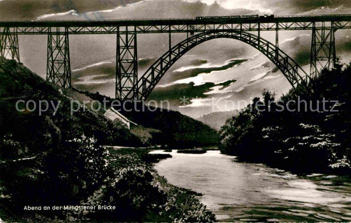 Muengsten Abend an der Muengstener Bruecke