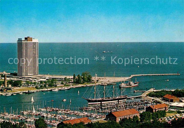 Travemuende Ostseebad Travemuendung Yachthafen Segelschulschiff Passat Hotel Mar