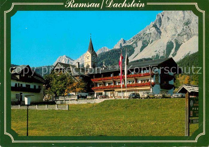 Ramsau Dachstein Steiermark Hotel mit Blick zu Dachsteinsuedwaende Ferienort Dac