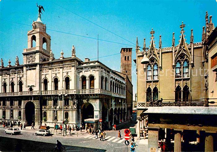 Padova Palazzo Municipale e Caffe Pdrocchi