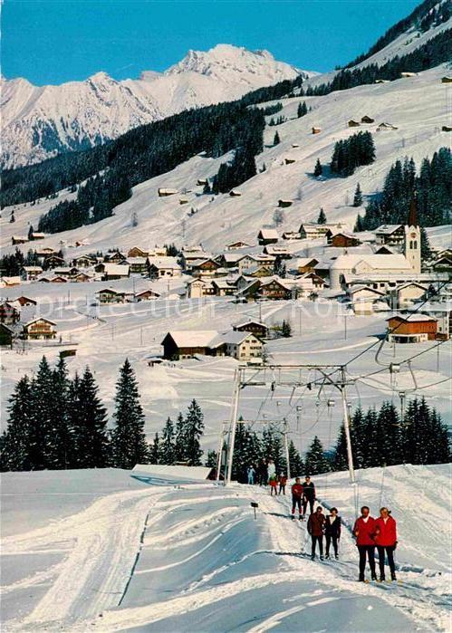 Riezlern Kleinwalsertal Vorarlberg mit Parsennskilift und Nebelhorn