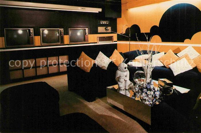 Persoenlichkeiten Elvis Presley Graceland Memphis TV-Room