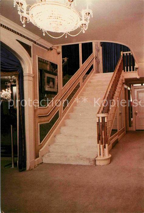 Persoenlichkeiten Elvis Presley Graceland Memphis Staircase