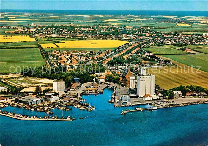 Insel Fehmarn Fliegeraufnahme Hafen Burg und Hafen von Burgstaaken