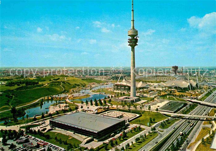 Muenchen Bayern Olympiapark mit Olympiaturm