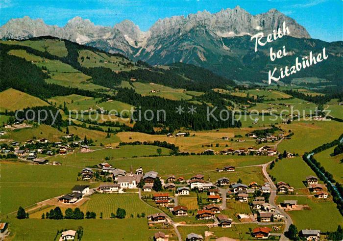 Kitzbuehel Tirol mit Kaisergebirge Fliegeraufnahme