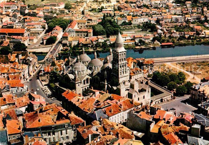 Perigueux Cathedrale Saint Front et ses cinq coupoles vue aérienne
