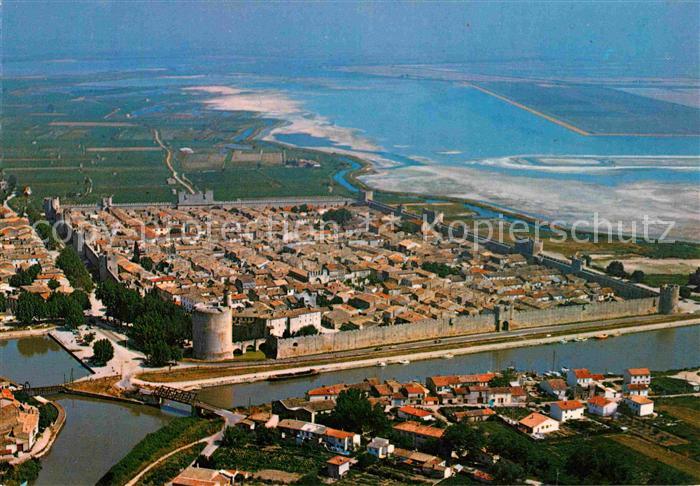 Aigues-Mortes Gard Fliegeraufnahme La Ville du Roi Saint Louis