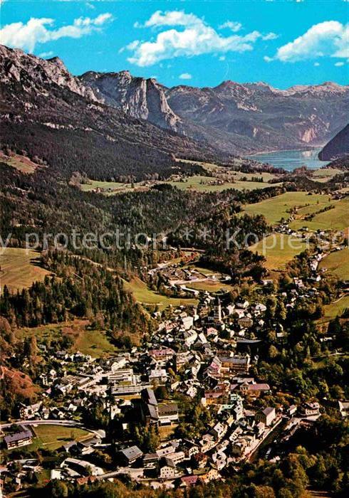 Bad Aussee Steiermark gegen Grundlsee Totes Gebirge Fliegeraufnahme